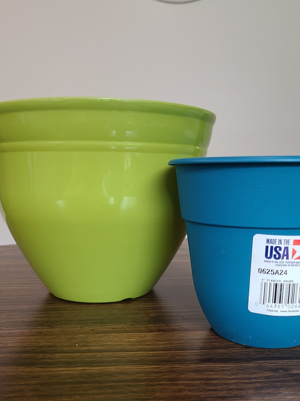 6in Blue Plastic Planter & 10in Lime Green Plastic Planter